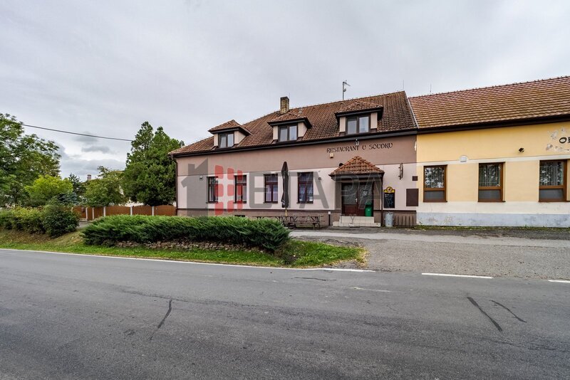 Prodej víceúčelového domu s bytem, penzionem a restaurací – Ražice u Písku