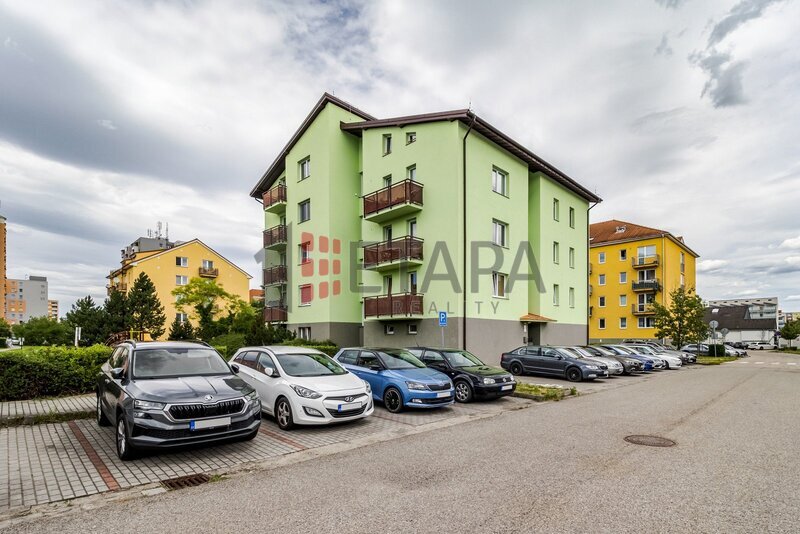 Prodej bytu 2+1 s balkonem v ulici Loucká v Českých Budějovicích.