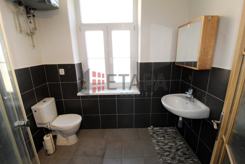 Pronájem bytu 1+1 v ulici Heydukova v Českých Budějovicích.