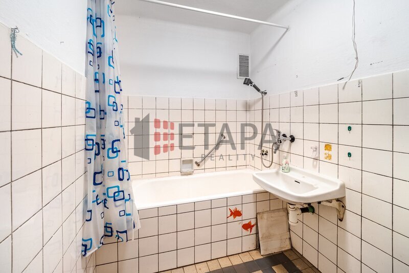 Prodej bytu 2+1 v ulici Husova ve Strakonicích.