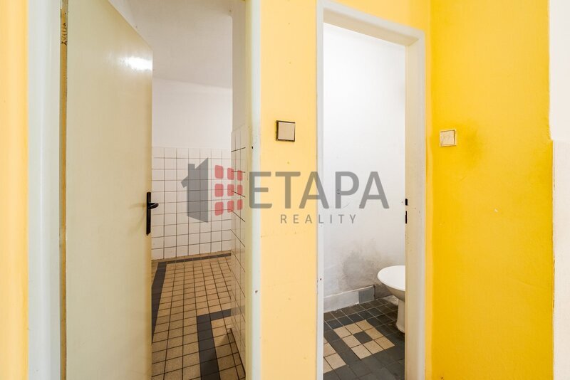 Prodej bytu 2+1 v ulici Husova ve Strakonicích.