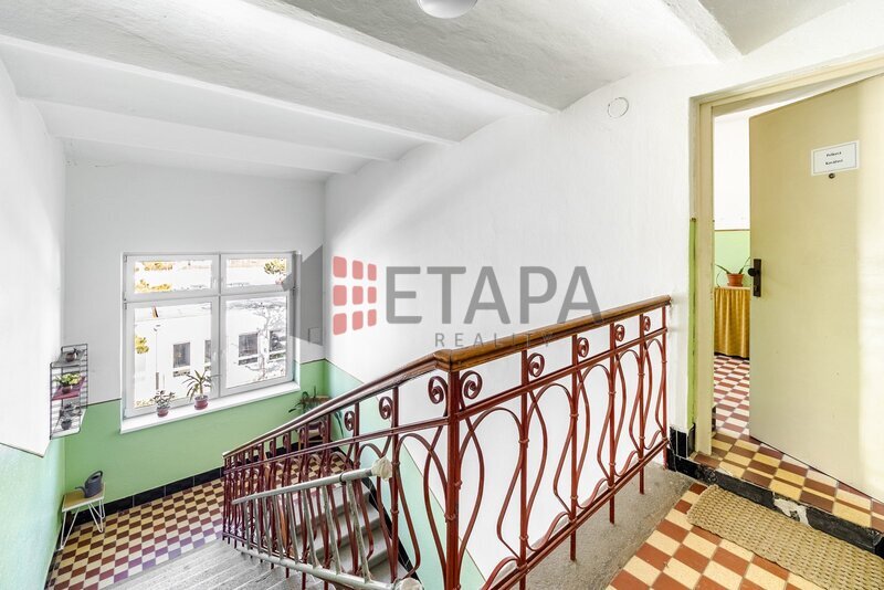 Prodej bytu 2+1 v ulici Husova ve Strakonicích.