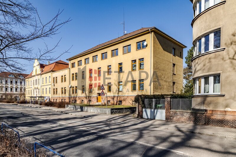 Prodej bytu 2+1 v ulici Husova ve Strakonicích.