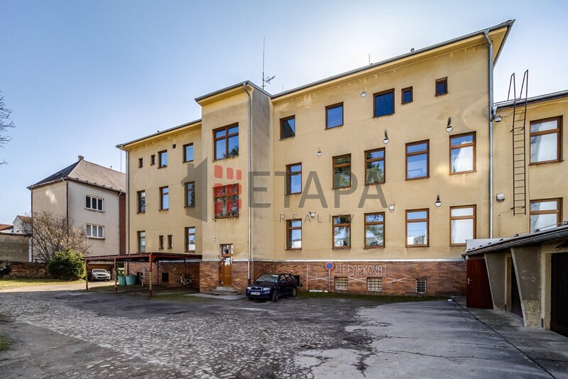 Prodej bytu 2+1 v ulici Husova ve Strakonicích.