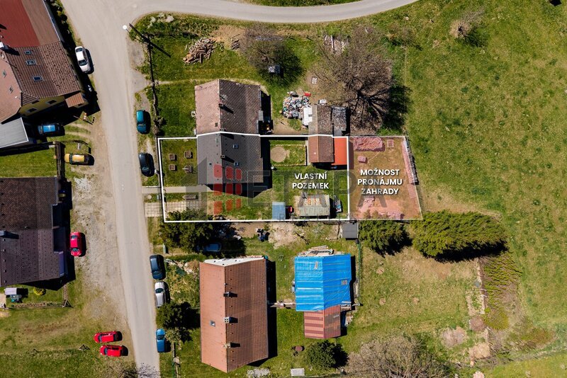 Prodej rodinného domu se zahradou v Olbramově u Horní Stropnice.