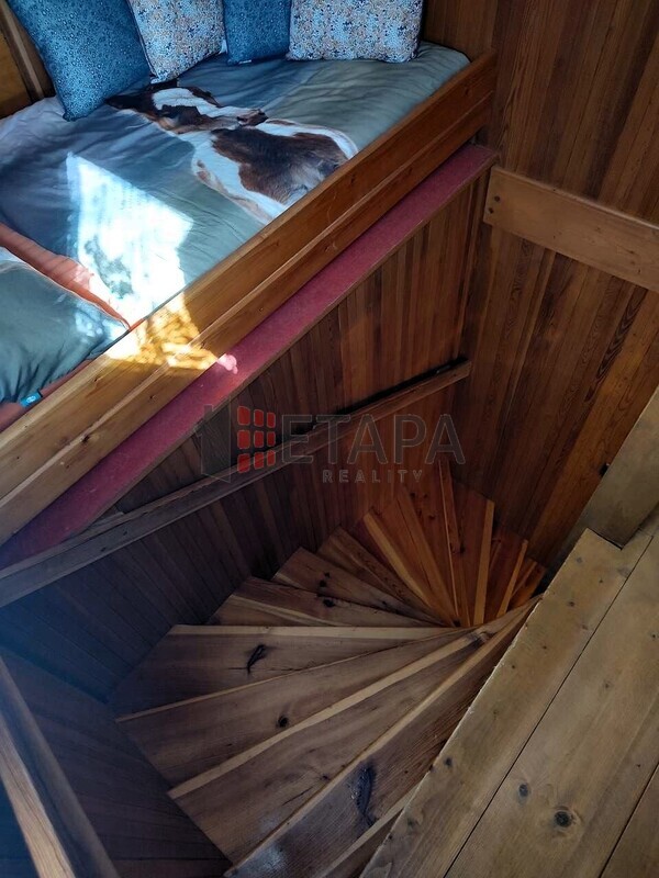 Prodej prostorné zděné chaty 3+1 s terasou v malebné lokalitě u obce Doudleby