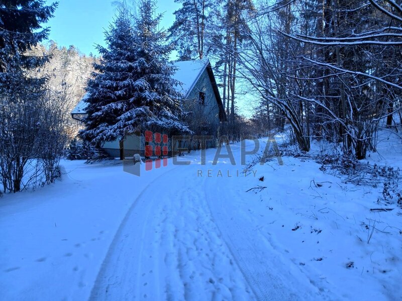 Prodej prostorné zděné chaty 3+1 s terasou v malebné lokalitě u obce Doudleby