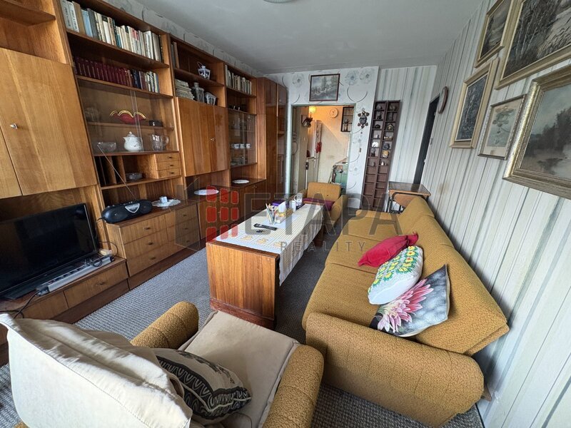 Prodej bytu před rekonstrukcí o dispozici 2+kk, 44 m² + lodžie 7 m²,  Praha – Choceradská