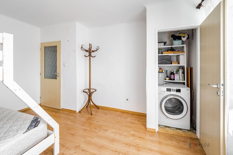 Prodej bytu 2+1 s balkonem na Pražské tř. v Českých Budějovicích.
