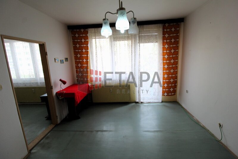 Pronájem bytu 1+1 s balkónem v ulici P. Voka ve Veselí nad Lužnicí.