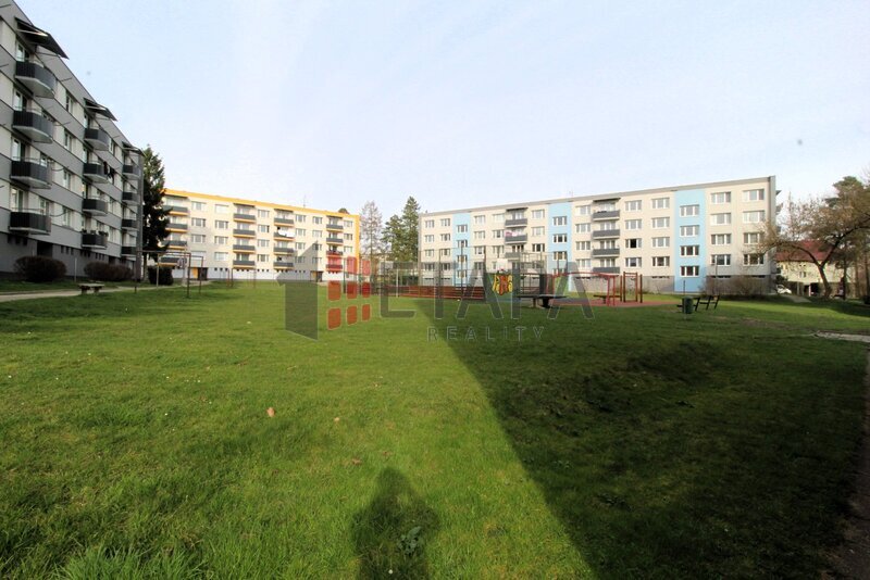 Pronájem bytu 1+1 s balkónem v ulici P. Voka ve Veselí nad Lužnicí.