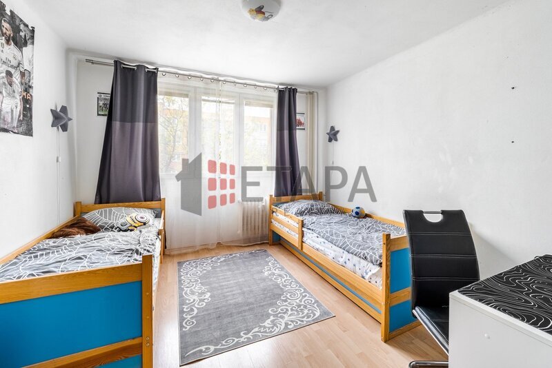 Prodej bytu 3+1 s balkónem v ulici L. M. Pařízka v Českých Budějovicích.