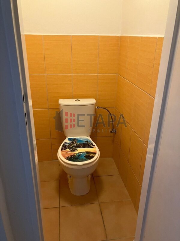 Pronájem rekonstruovaného bytu 2kk ve zděném domě v ul.Skuherského v Českých Budějovicích