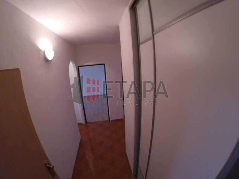 Prodej prostorného bytu 2+1 o podlahové ploše 65 m² v Zachariášově ulici v Českých Budějovicích