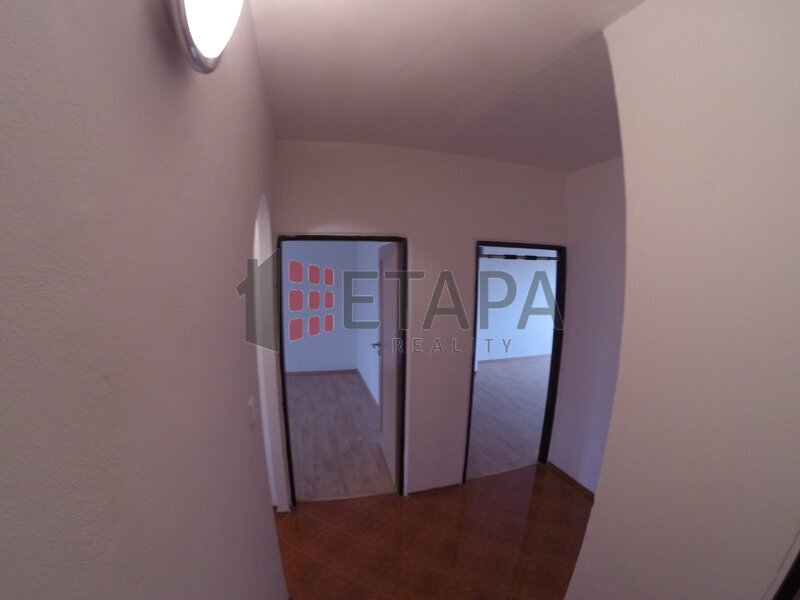 Prodej prostorného bytu 2+1 o podlahové ploše 65 m² v Zachariášově ulici v Českých Budějovicích