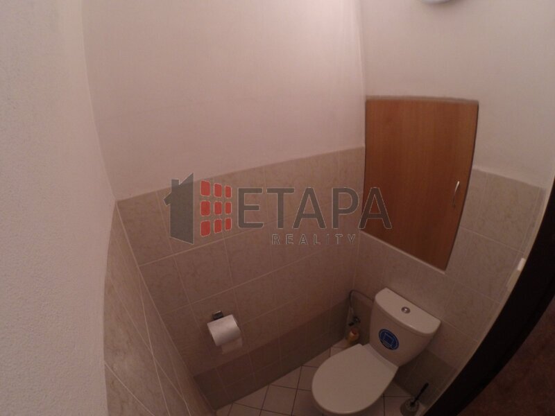 Prodej prostorného bytu 2+1 o podlahové ploše 65 m² v Zachariášově ulici v Českých Budějovicích