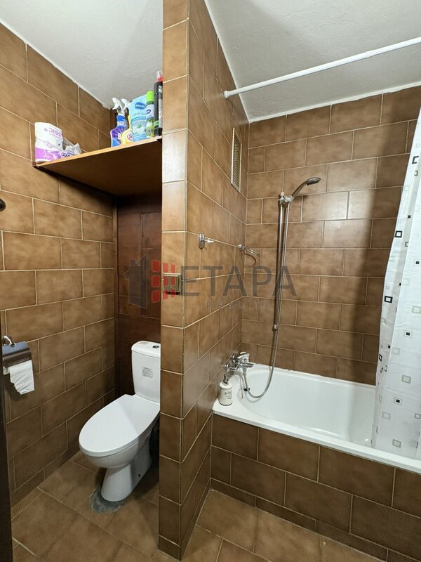 Pronájem bytu 1+1 26 m² s lodžií 6 m² v ulici V zápolí, Praha - Michle