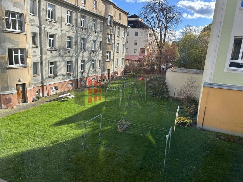 Pronájem prostorného bytu 1+1 v ulici Matice školské v Českých Budějovicích