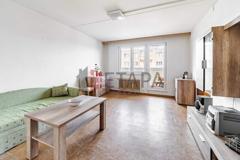 Prodej bytu 4+1 s lodžií v ulici Budovatelská v Trhových Svinech.