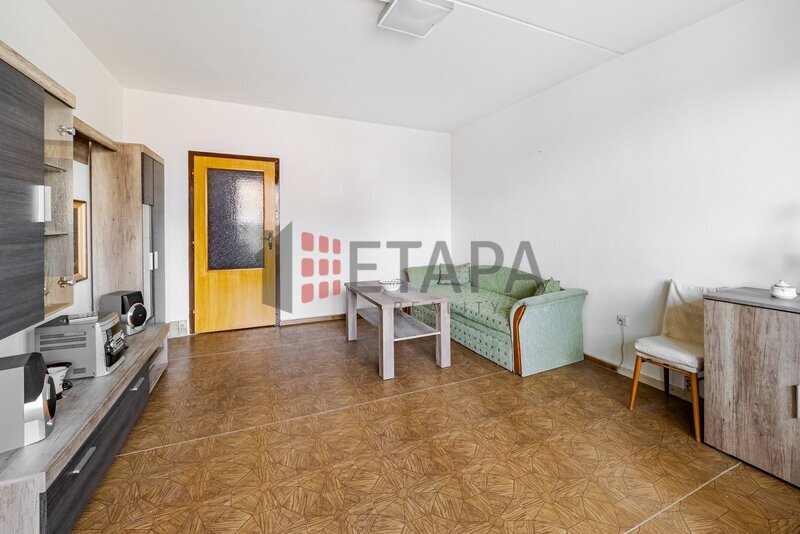 Prodej bytu 4+1 s lodžií v ulici Budovatelská v Trhových Svinech.