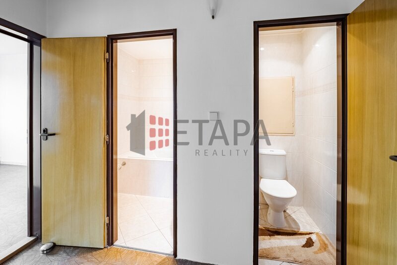 Prodej bytu 4+1 s lodžií v ulici Budovatelská v Trhových Svinech.