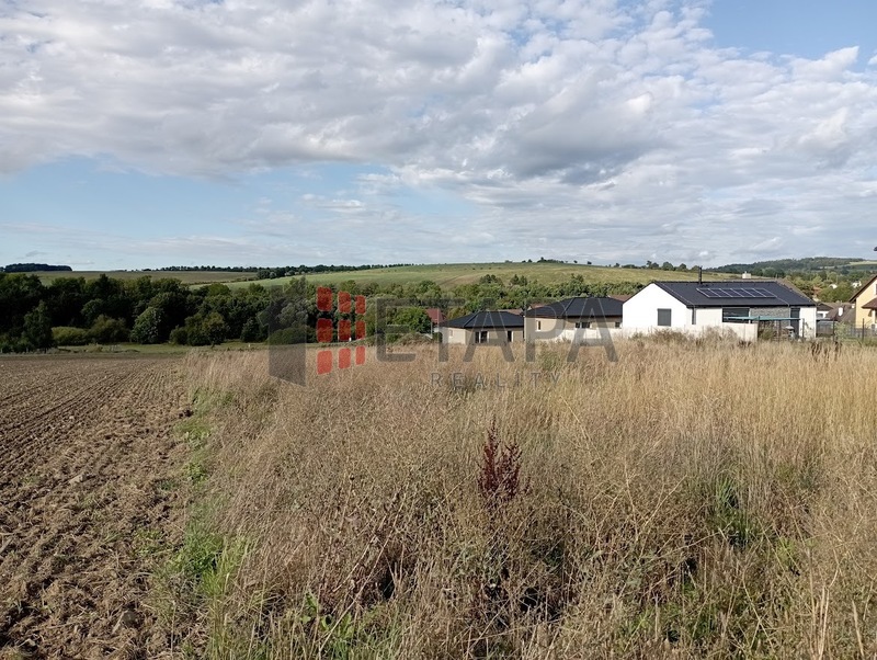 Prodej pozemku pro výstavbu rodinných domů ve Spáleném Poříčí