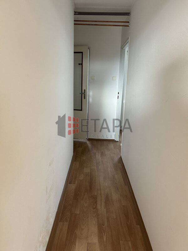 Nabízíme k pronájmu byt 1+1 o ploše 42 m² v Klavíkově ul. v Českých Budějovicích