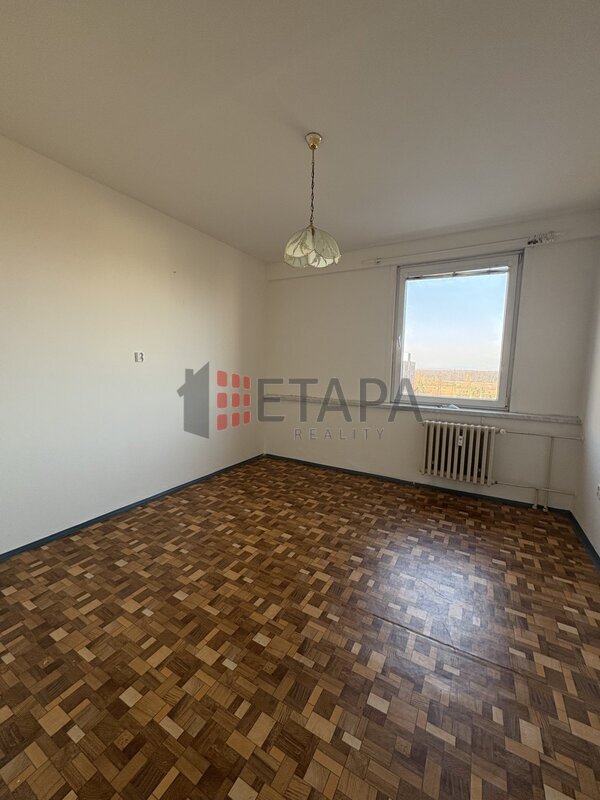 Pronájem bytu 3+1 s lodžíí v ul.K.Chocholy v Českých Budějovicích