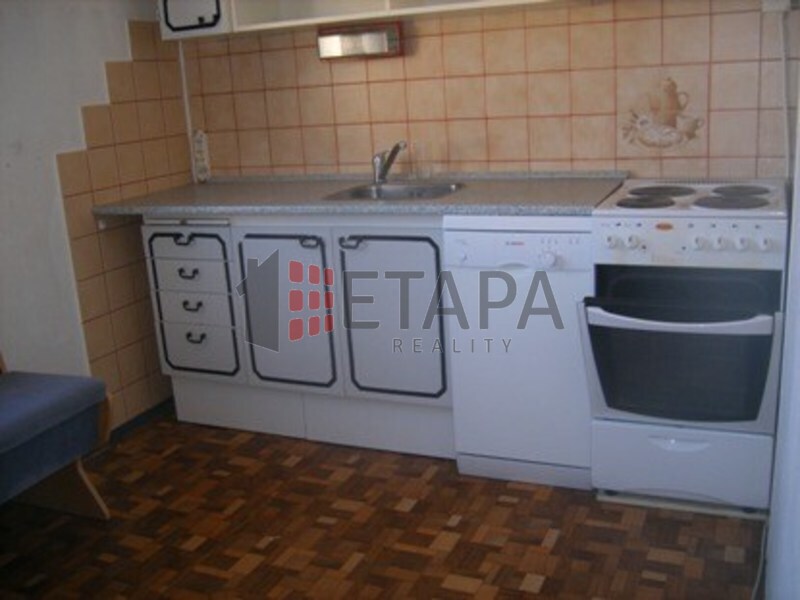 Pronájem bytu 3+1 s lodžíí v ul.K.Chocholy v Českých Budějovicích