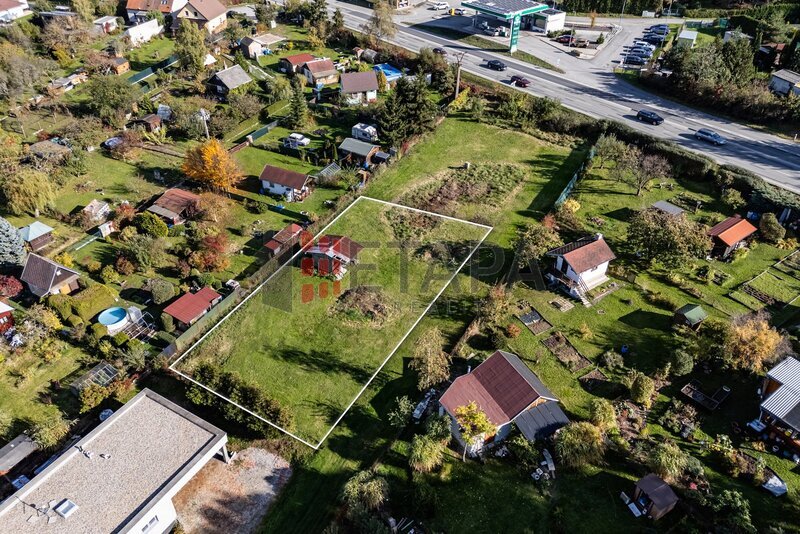 Stavební pozemek na prodej v atraktivní lokalitě Boršov nad Vltavou.