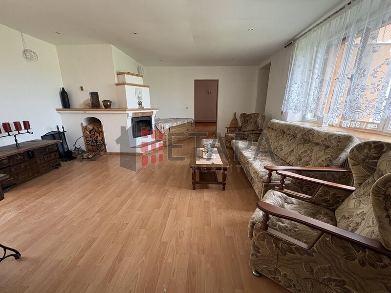 Zemědělská usedlost s developerským potenciálem – Kbelnice, Strakonicko (7 719 m²)