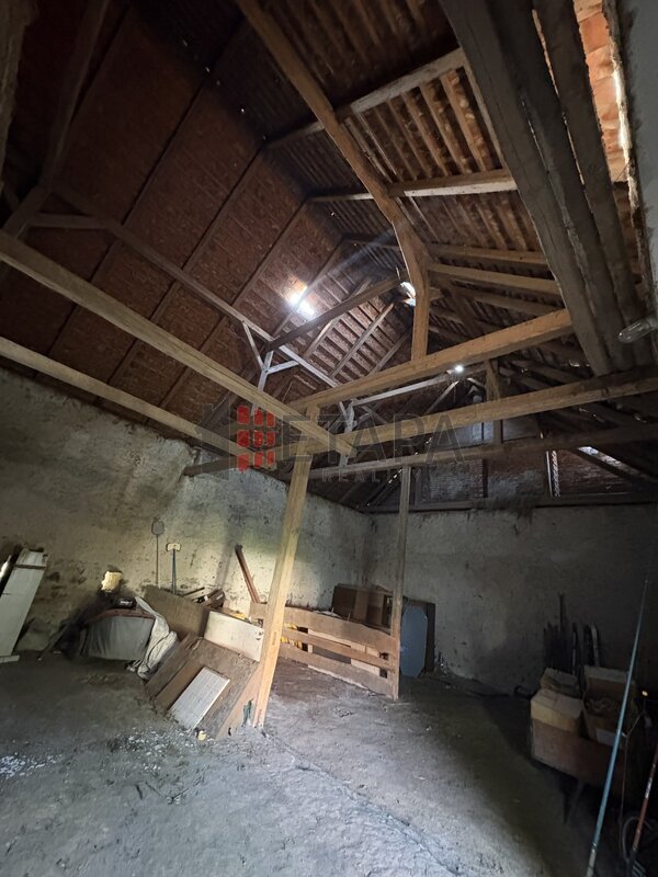 Zemědělská usedlost s developerským potenciálem – Kbelnice, Strakonicko (7 719 m²)