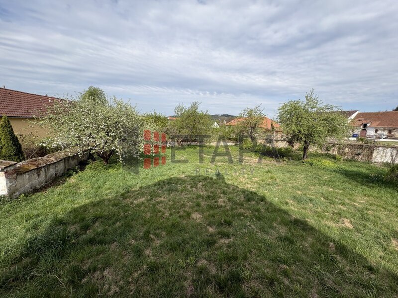 Zemědělská usedlost s developerským potenciálem – Kbelnice, Strakonicko (7 719 m²)