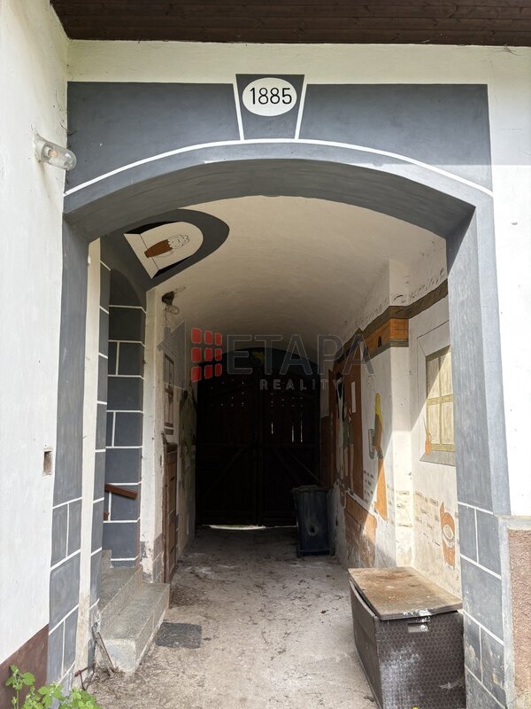 Zemědělská usedlost s developerským potenciálem – Kbelnice, Strakonicko (7 719 m²)