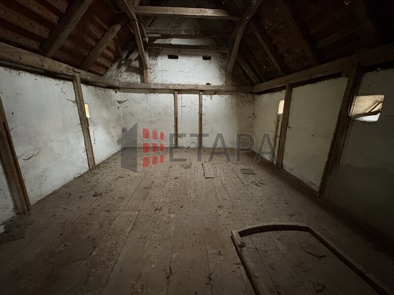 Zemědělská usedlost s developerským potenciálem – Kbelnice, Strakonicko (7 719 m²)