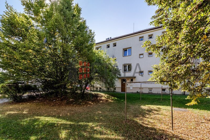 Prodej pěkného bytu 2+1 v ulici Nerudova v Českých Budějovicích.