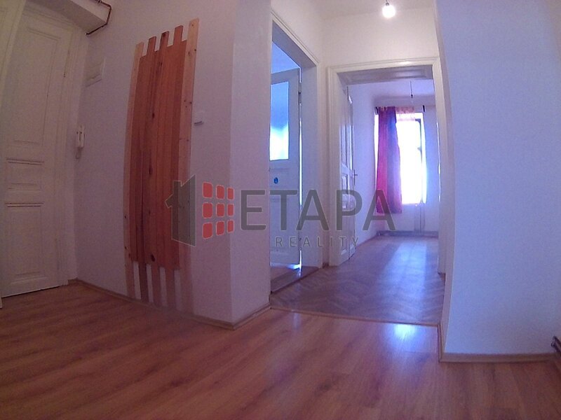 Pronájem bytu 2+1 v domě po celkové rekonstrukci v Chelčického ulici v Českých Budějovicích