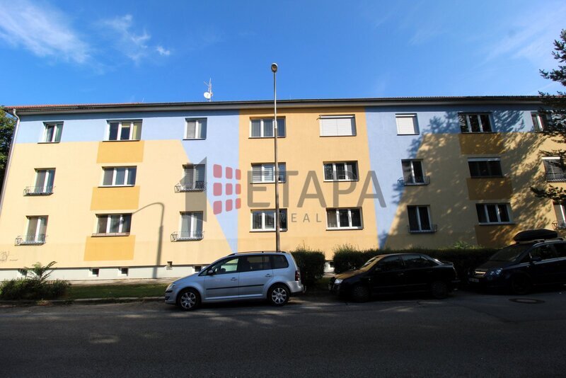 Pronájem bytu 2+1 v ulici Čéčova v Českých Budějovicích.