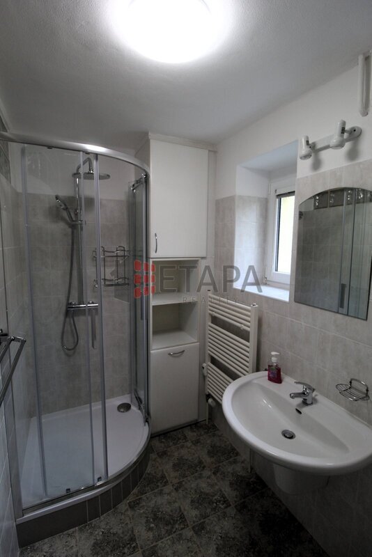 Pronájem bytu 2+1 v ulici Čéčova v Českých Budějovicích.