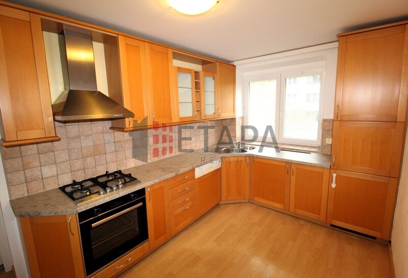 Pronájem bytu 2+1 v ulici Čéčova v Českých Budějovicích.