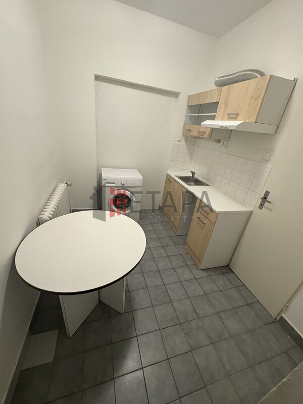 Pronájem atypického bytu 2+1v ul. Lázeňská v Dobré Vodě u Českých Budějovic