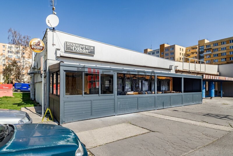 Prodej 100% podílu v s. r. o. s budovou v Českých Budějovicích.