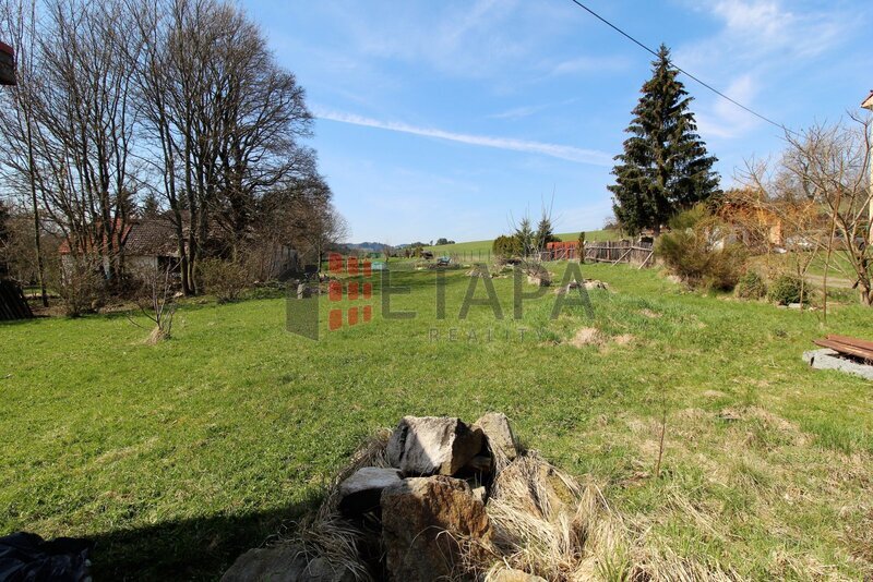 Prodej stavebního pozemku ve Sklářích na Šumavě.